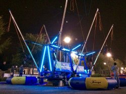 V4 Ultimate Bungee Trampoline incl staff (4 ppl)